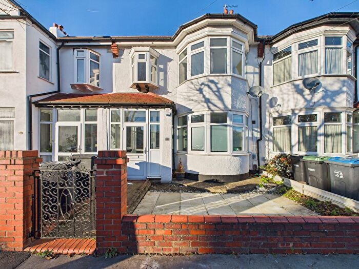 3 Bedroom Terraced House For Sale In Redford Avenue, Thornton Heath, Surrey, CR7