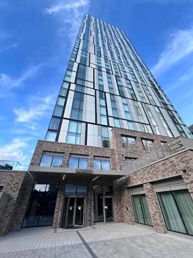 2 Bedroom Flat To Rent In Bankside Colliers Yard, Manchetser, M3