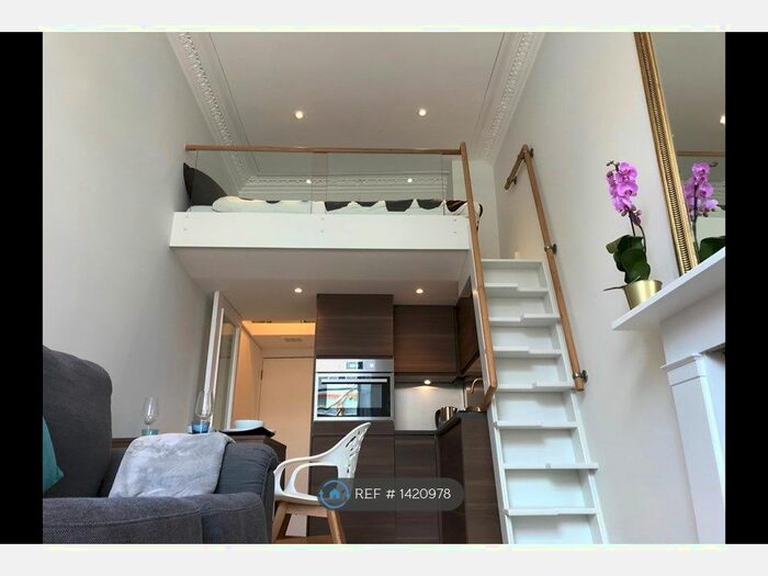 Studio To Rent In Queen's Gate, London, SW7