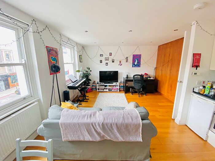 1 Bedroom Flat To Rent In Camden High Street, Camden Town, NW1