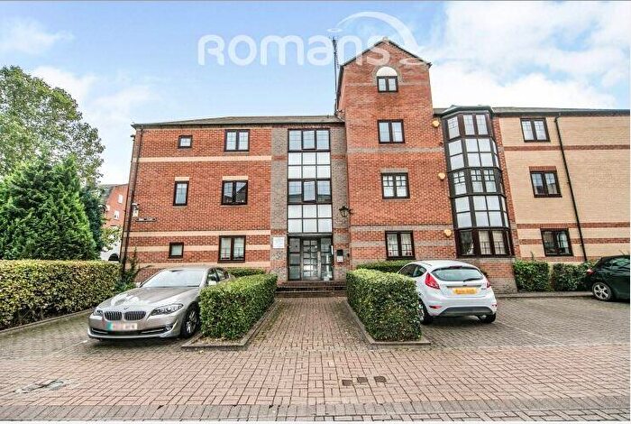 2 Bedroom Flat To Rent In Swan Place, Reading, RG1
