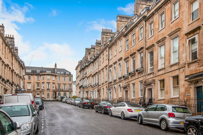 2 Bedroom Flat To Rent In Russell Street, Bath, BA1