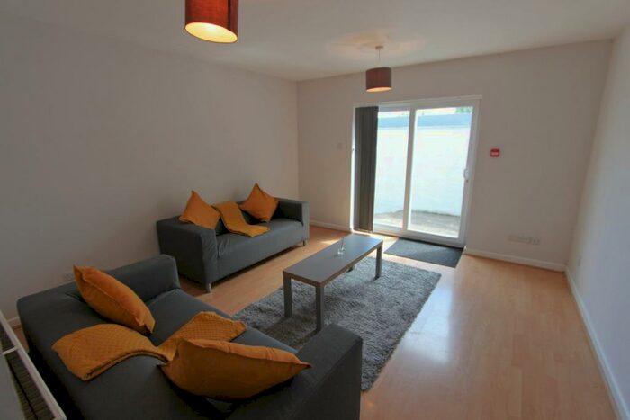 3 Bedroom Flat To Rent In Filton Avenue, Horfield, Bristol, BS7