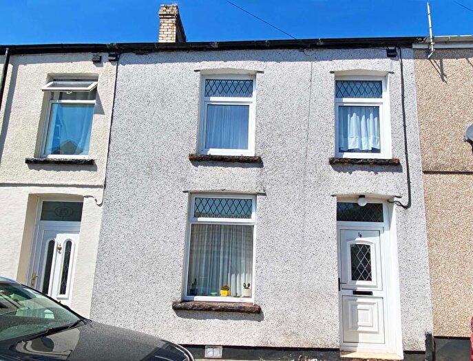 3 Bedroom Terraced House For Sale In Windsor Place, Treharris, CF46