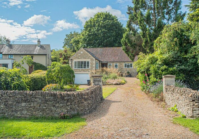 3 Bedroom Detached Bungalow For Sale In Ashley, Box, Corsham, SN13