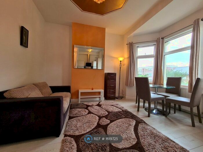 1 Bedroom Flat To Rent In Bulwer Road, London, E11