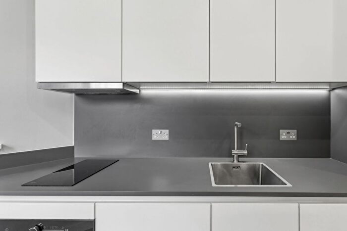 Studio To Rent In Cedar Road, Sutton, SM2