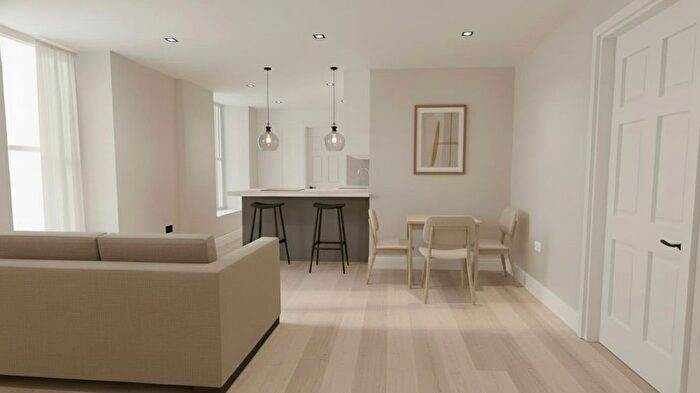 1 Bedroom Flat For Sale In Market Place, Chippenham, SN15