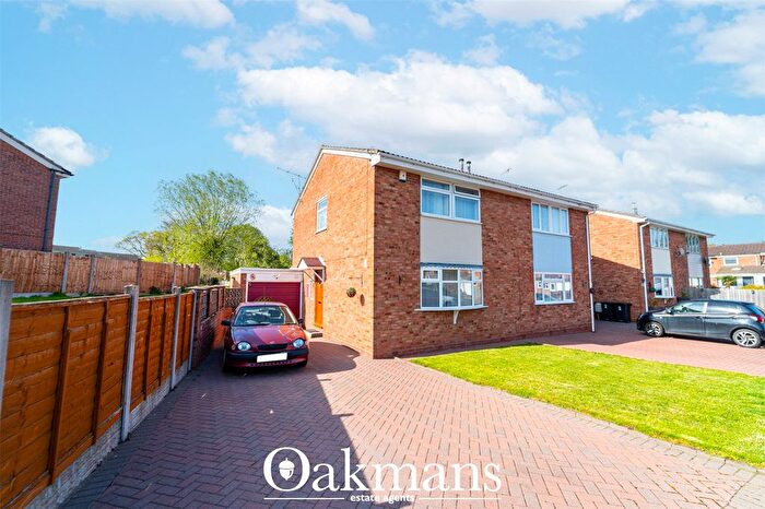 3 Bedroom Semi-Detached House For Sale In Larchmere Drive, Bromsgrove, Worcestershire, B61