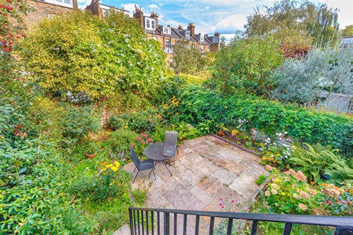 4 Bedroom Flat For Sale In Shirlock Road, Hampstead, NW3