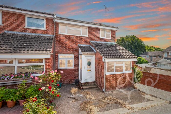 4 Bedroom End Of Terrace House To Rent In Queensland Drive, Colchester, CO2