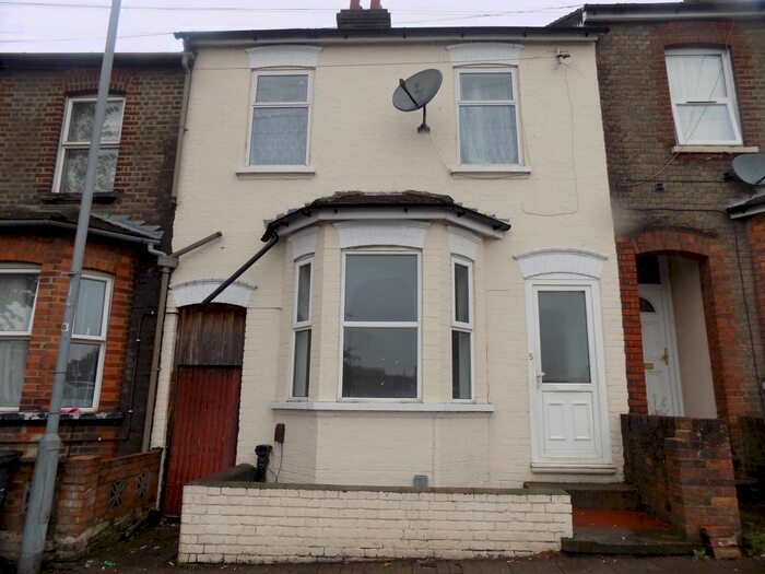 3 Bedroom Property To Rent In Francis Street, Luton, Bedfordshire, LU1