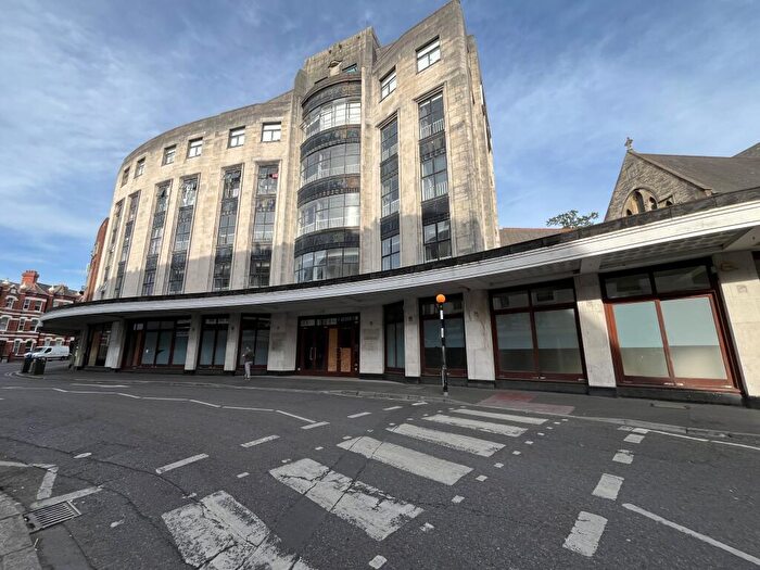 3 Bedroom Apartment To Rent In St Peter Gate, BH1