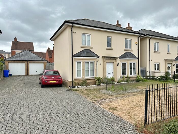 4 Bedroom Detached House To Rent In Hope Grants Road, Wellesley, Aldershot, GU11