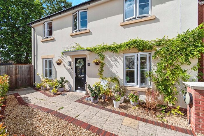 4 Bedroom Detached House For Sale In Barons Crescent, Trowbridge, BA14