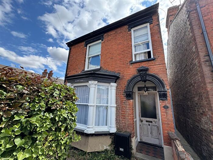 3 Bedroom Detached House For Sale In Faraday Road, Ipswich, IP4