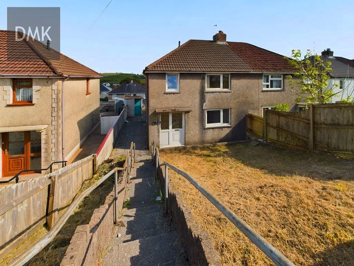3 Bedroom Semi-Detached House For Sale In Brynllywarch, Maesteg, CF34