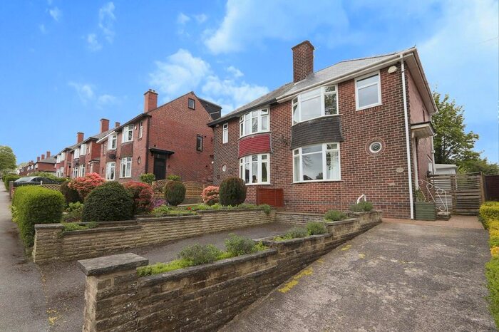 3 Bedroom Semi-Detached House To Rent In Thorpe House Rise, Sheffield, South Yorkshire, S8