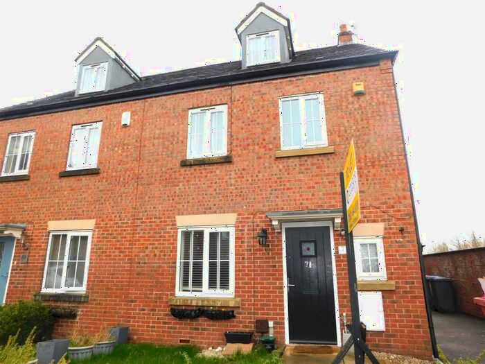 4 Bedroom Semi-Detached House To Rent In Kilcoby Avenue, Swinton, Manchester, M27
