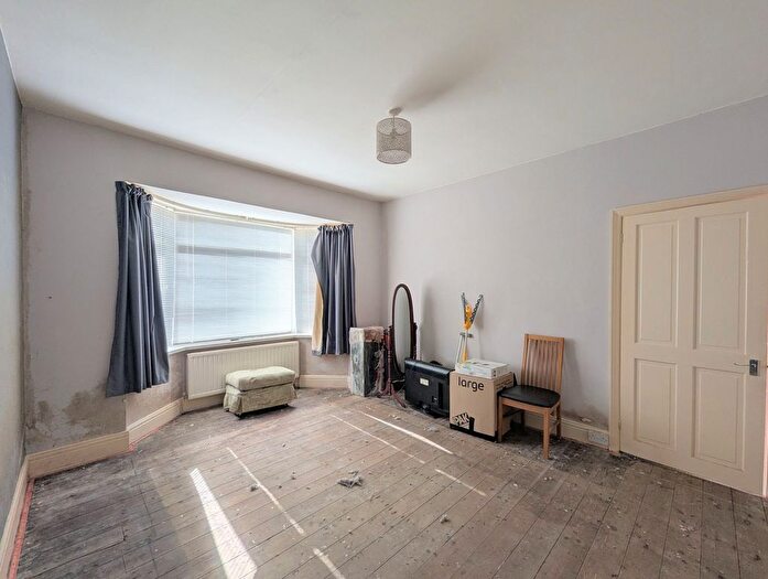 2 Bedroom Semi-detached Bungalow For Sale In Highfield Road, South Shields, NE34