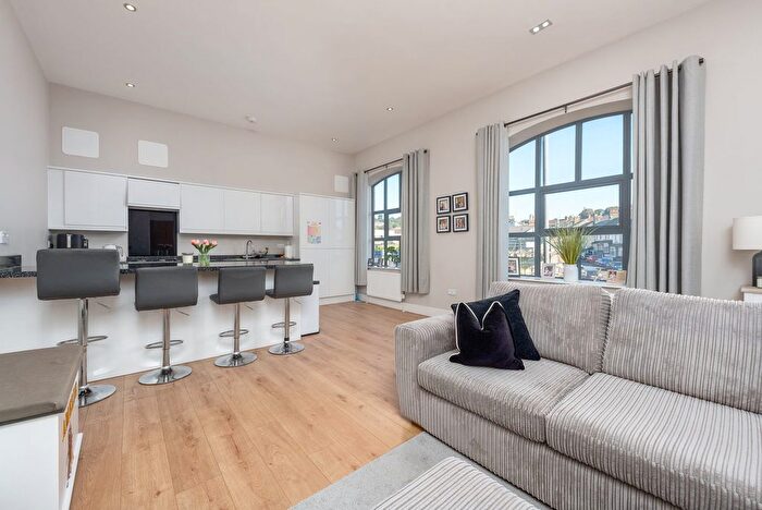 2 Bedroom Flat For Sale In Crabble Hill, Dover, CT17