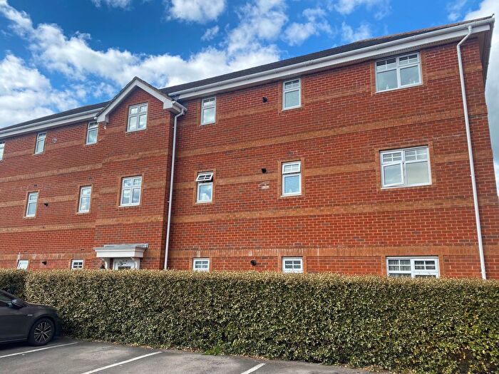 2 Bedroom Flat To Rent In Benny Hill Close, Eastleigh, SO50