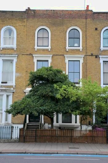 2 Bedroom Flat To Rent In Bow Road, London, E3