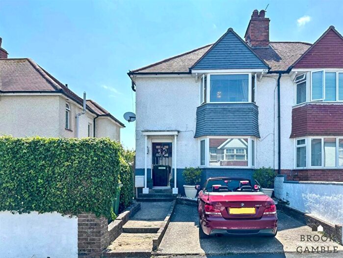 3 Bedroom House For Sale In Downs Avenue, Eastbourne, BN20