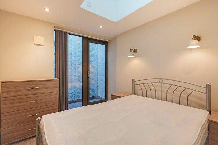 1 Bedroom Apartment To Rent In Paradise Square, Sheffield, S1