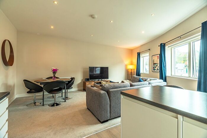 2 Bedroom Flat To Rent In Verulam Court, St. Albans Road, Watford, WD24