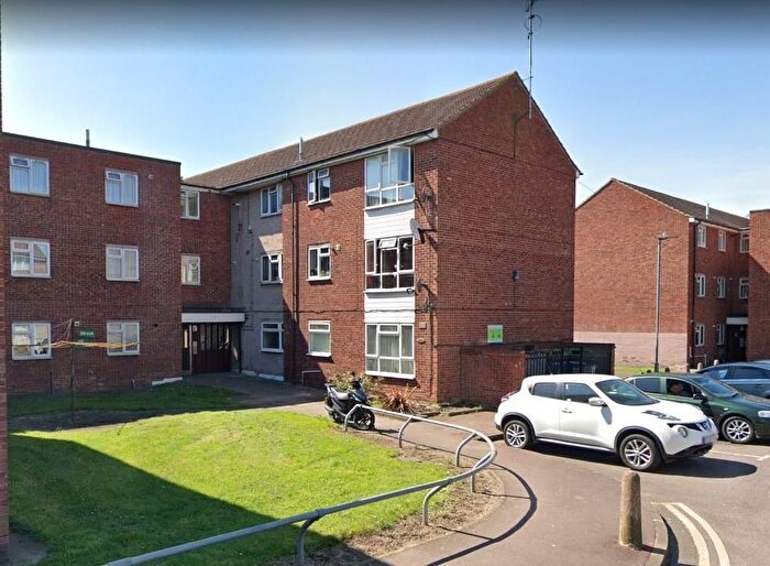 1 Bedroom Flat To Rent In Ibscott Close, Dagenham, RM10