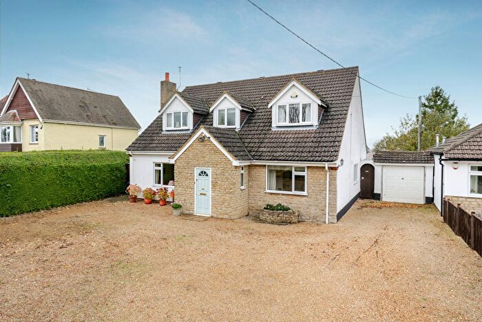 4 Bedroom Detached House For Sale In Lower Icknield Way, Great Kimble, Aylesbury, Buckinghamshire, HP17