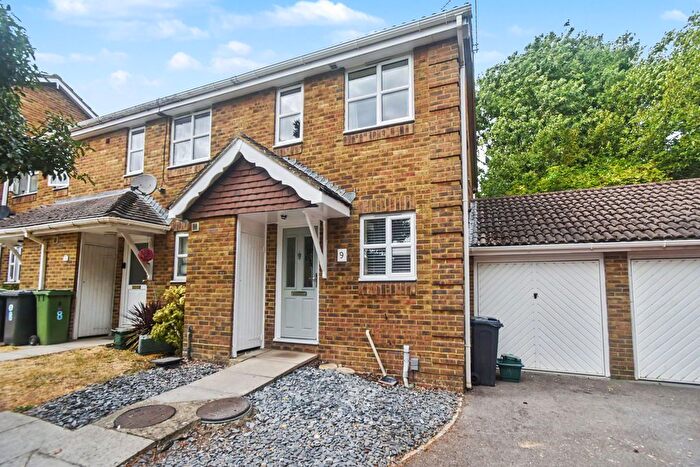 2 Bedroom Semi Detached House To Rent In Acorn Close, Basingstoke, RG21