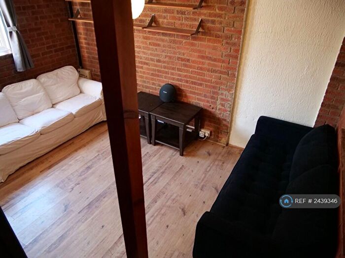 2 Bedroom Terraced House To Rent In Lansdowne Hill, West Norwood, SE27