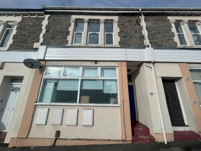 Studio To Rent In Flat G, - Bell Hill Road, Bristol, BS5