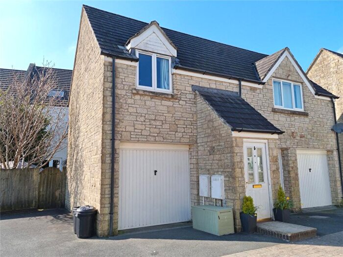 2 Bedroom Apartment To Rent In Tavistock, Devon, PL19