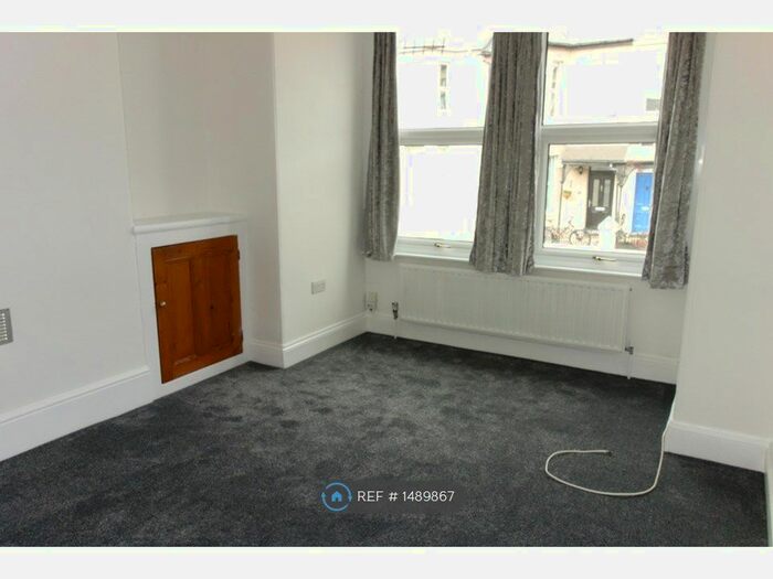 1 Bedroom Flat To Rent In Ashford Rd, Plymouth, PL4