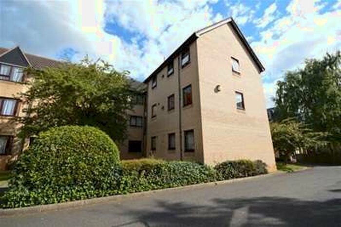 2 Bedroom Flat To Rent In St Stephens Place, Cambridge, CB3