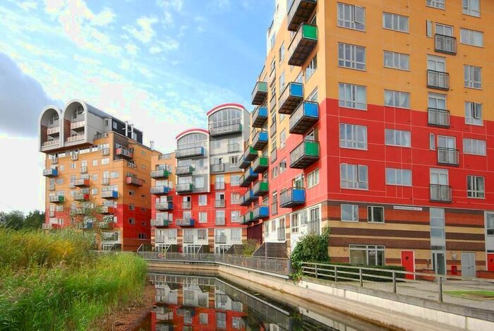 2 Bedroom Flat To Rent In Maurer Court, John Harrison Way, London, SE10