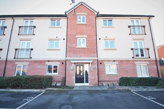 2 Bedroom Apartment For Sale In Collingwood Crescent, Swindon, Wiltshire, SN2