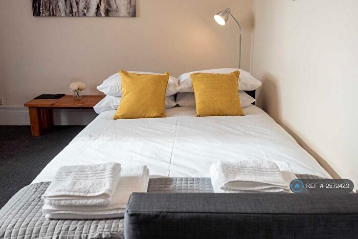 1 Bedroom Flat To Rent In Cleghorn Street, Dundee, DD2