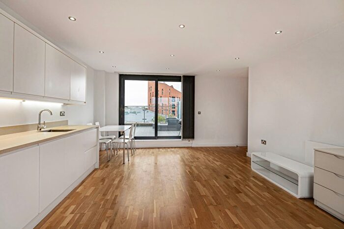 1 Bedroom Flat For Sale In Hackney Road, London, E2