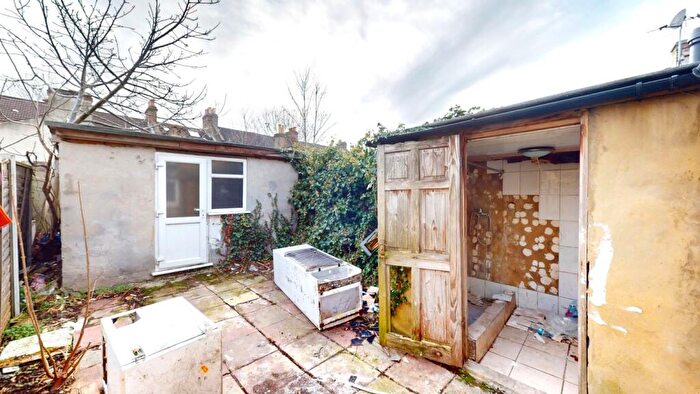 3 Bedroom Terraced House For Sale In Stamford Road, East Ham, E6