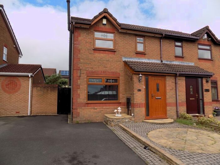 3 Bedroom Semi-Detached House To Rent In Eddleston Street, Ashton-In-Makerfield, Wigan, WN4