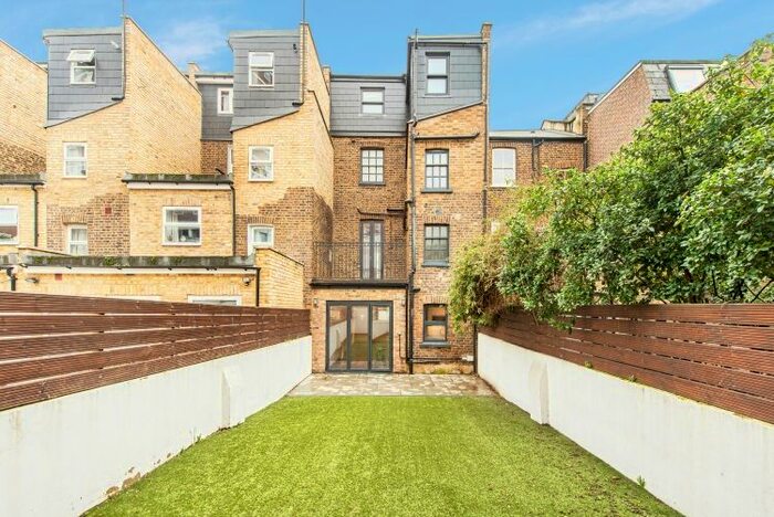 5 Bedroom Flat To Rent In Richmond Way, London, W12