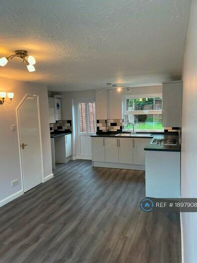 2 Bedroom Terraced House To Rent In Scaife Road, Bromsgrove, B60