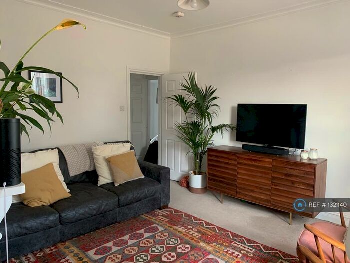 2 Bedroom Flat To Rent In Newbridge Road, Bath, BA1