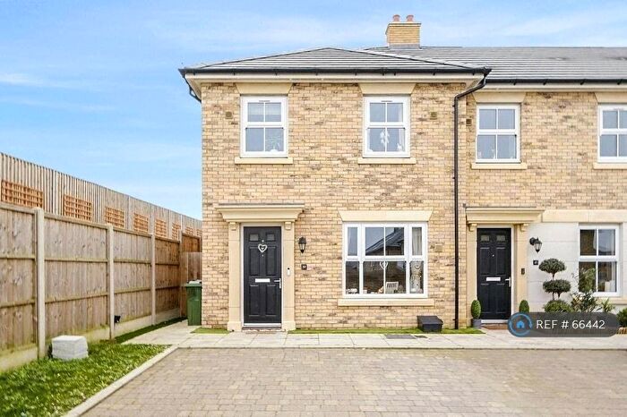 3 Bedroom End Of Terrace House To Rent In Mason Avenue, Swanscombe, DA10
