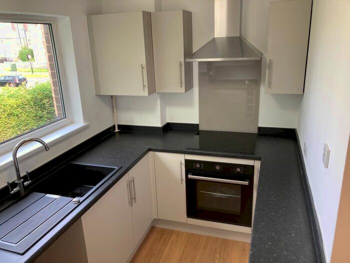 2 Bedroom Flat To Rent In Water Slacks Road, Woodhouse, S13