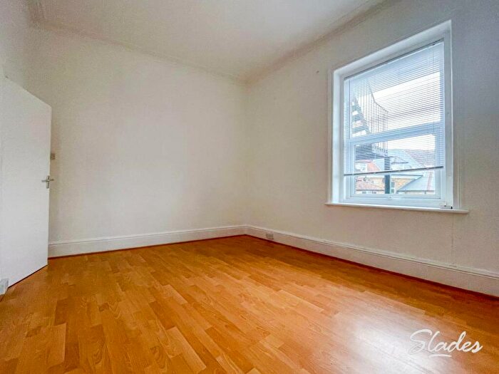 1 Bedroom Flat To Rent In Seamoor Road, Westbourne, Bournemouth, BH4